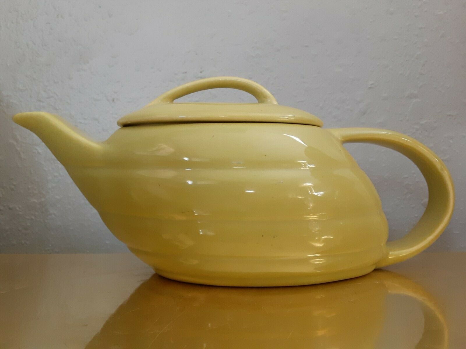 Vtg Mcm Bauer Los Angeles Pottery Aladdin Tea Pot W/ Lid 10 1/2 Lime Green